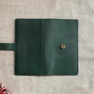 B6 slim Hobonichi Weeks cover with magnetic clasp closure