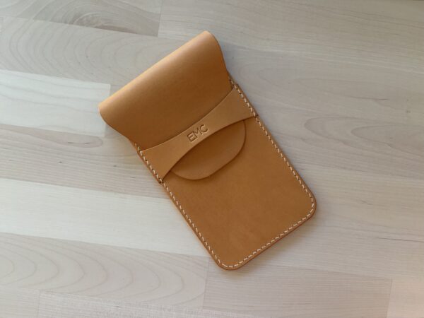 'Leather pencil pouch (small cosmetic bag)'