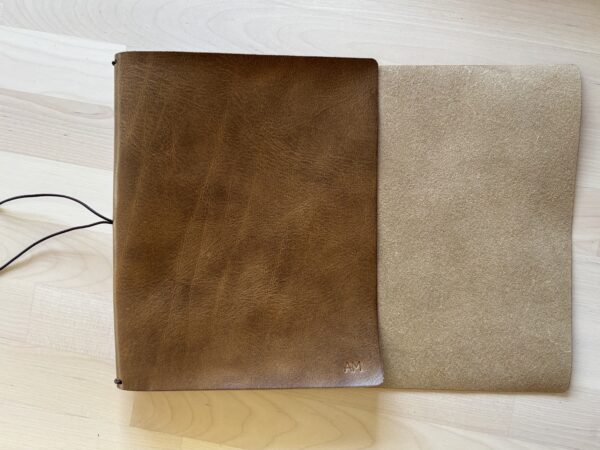 Trifold leather journal - Image 41