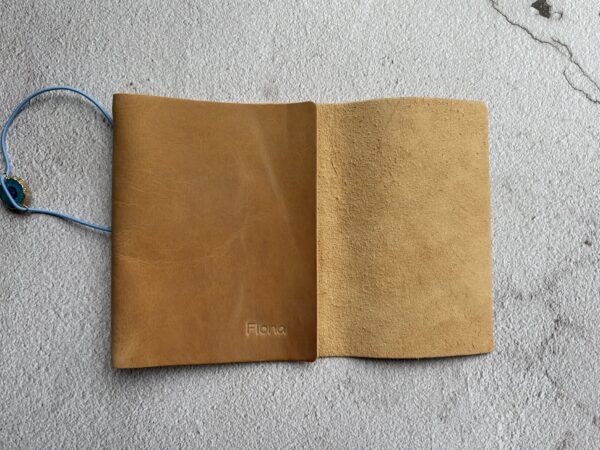 Trifold leather journal - Image 28