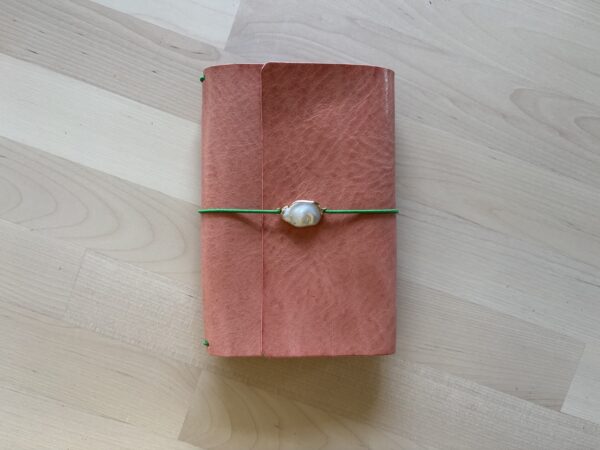 Trifold leather journal - Image 17