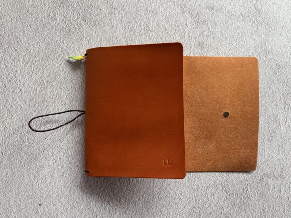 Trifold leather journal - Image 24