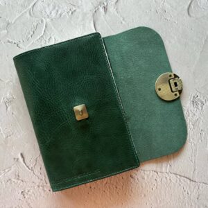 Trifold cover with round lock for A5 Hobonichi / Slim / Commit30 / Moleskine