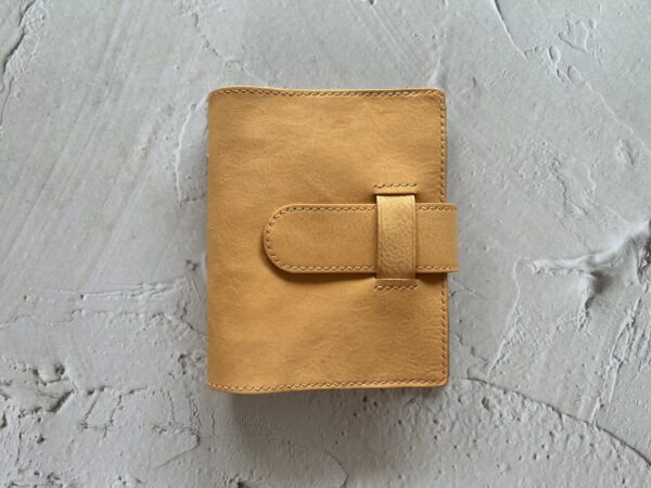 A6 rings cover with chunky belt closure - Image 5