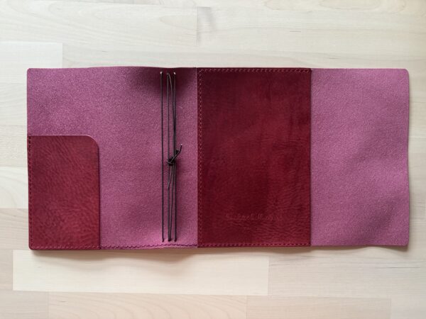 Trifold leather journal with two pockets inside - Image 2