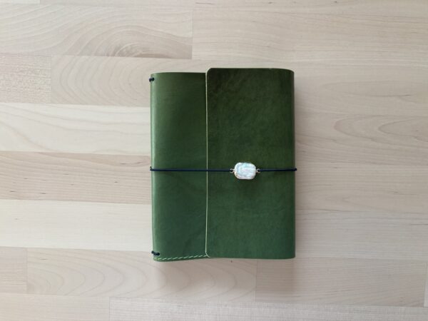 Trifold leather journal with two pockets inside - Image 13