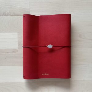 Classic trifold leather journal